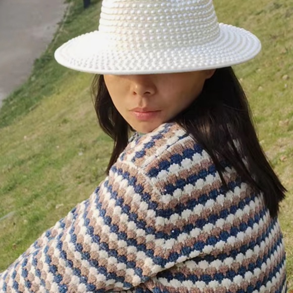 BRAND NEW SPECTACULAR PEARL FEDORA - Picture 2 of 2